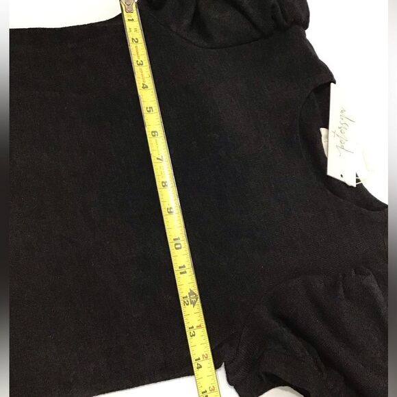 Petersyn Black Short Sleeve Chic Black Puff Sleeve Top New Size XS - Picture 8 of 9